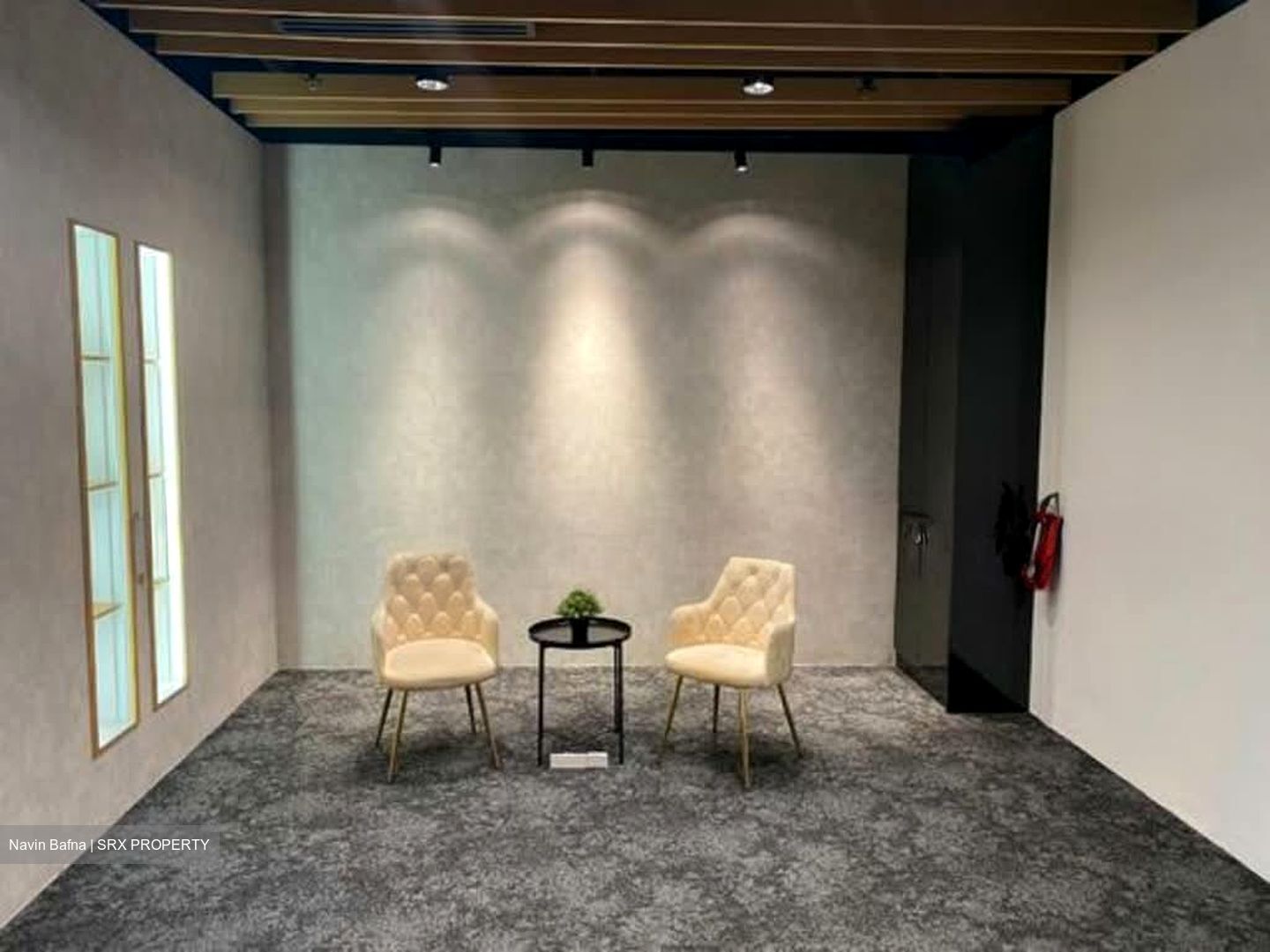 PLUS (D1), Office #533680601